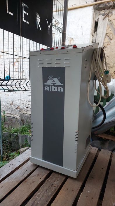 Прасувальний стіл  + парогенератор