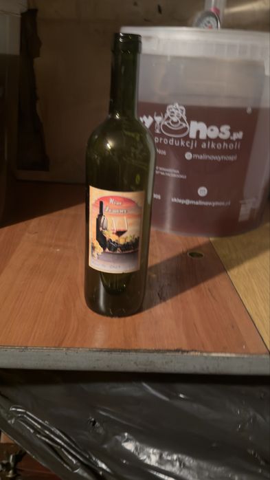 Osprzęt do wyrobi wina