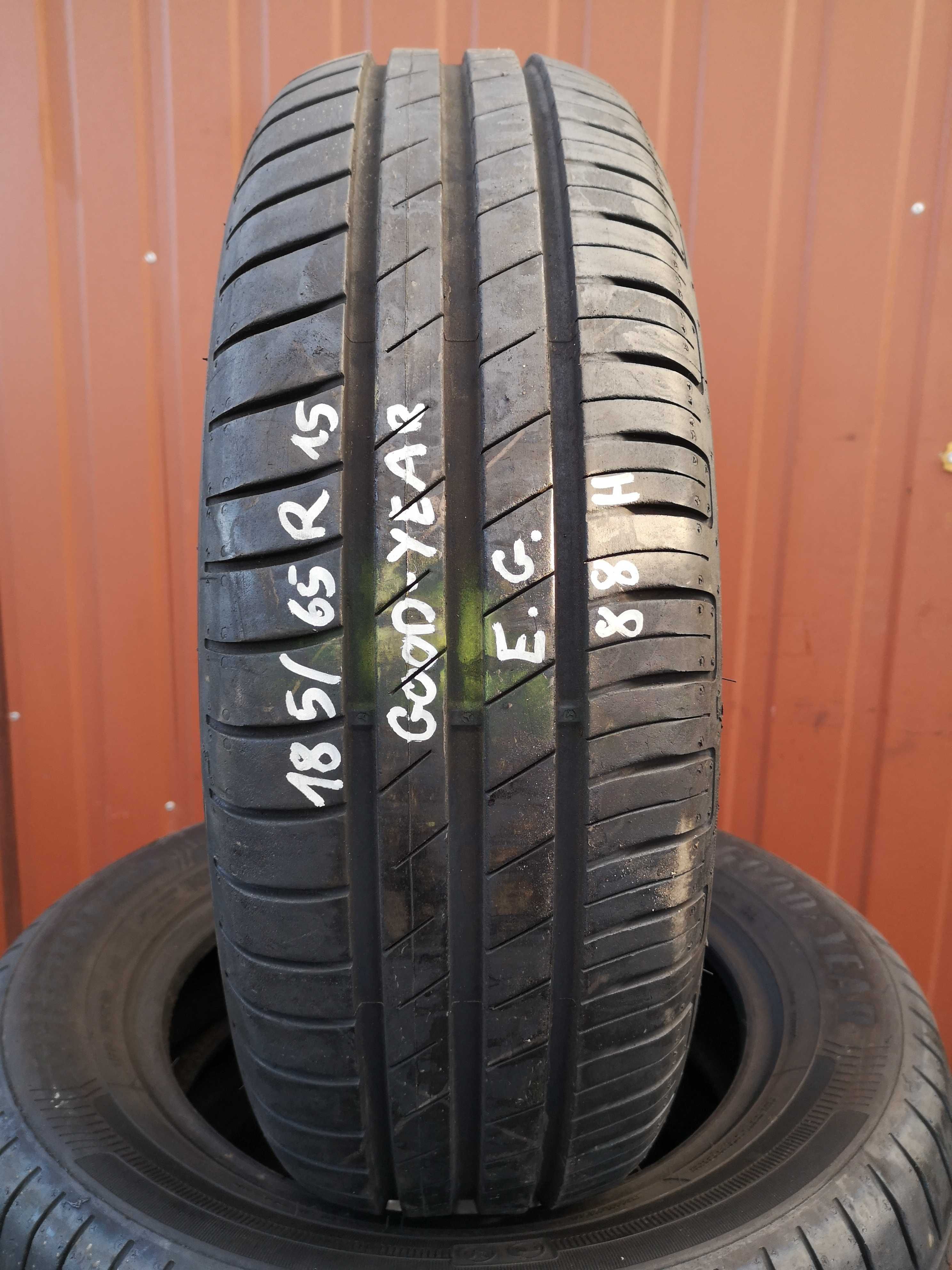 185/65 R15 88H - GoodYear Efficient Grip Performance (2 sztuki)