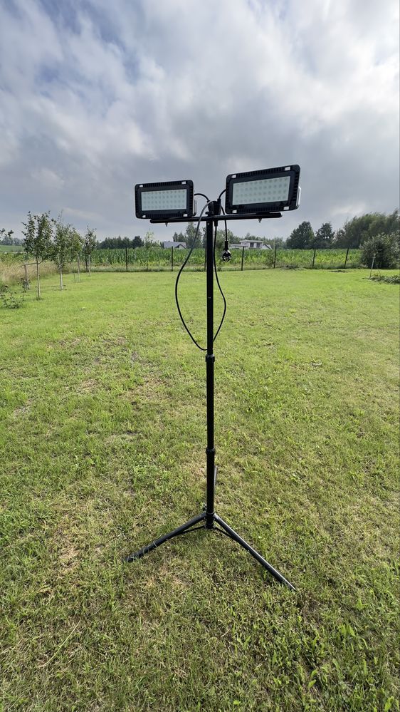 Reflektor LED na statywie Volteno 2x40W VO1889