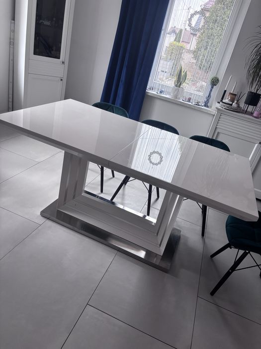 Oddam tylko dzis  Stol rozkladany bialy lakierowany