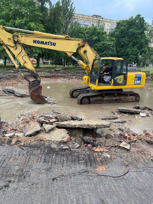 Продам Komatsu PC 230экскаватор
