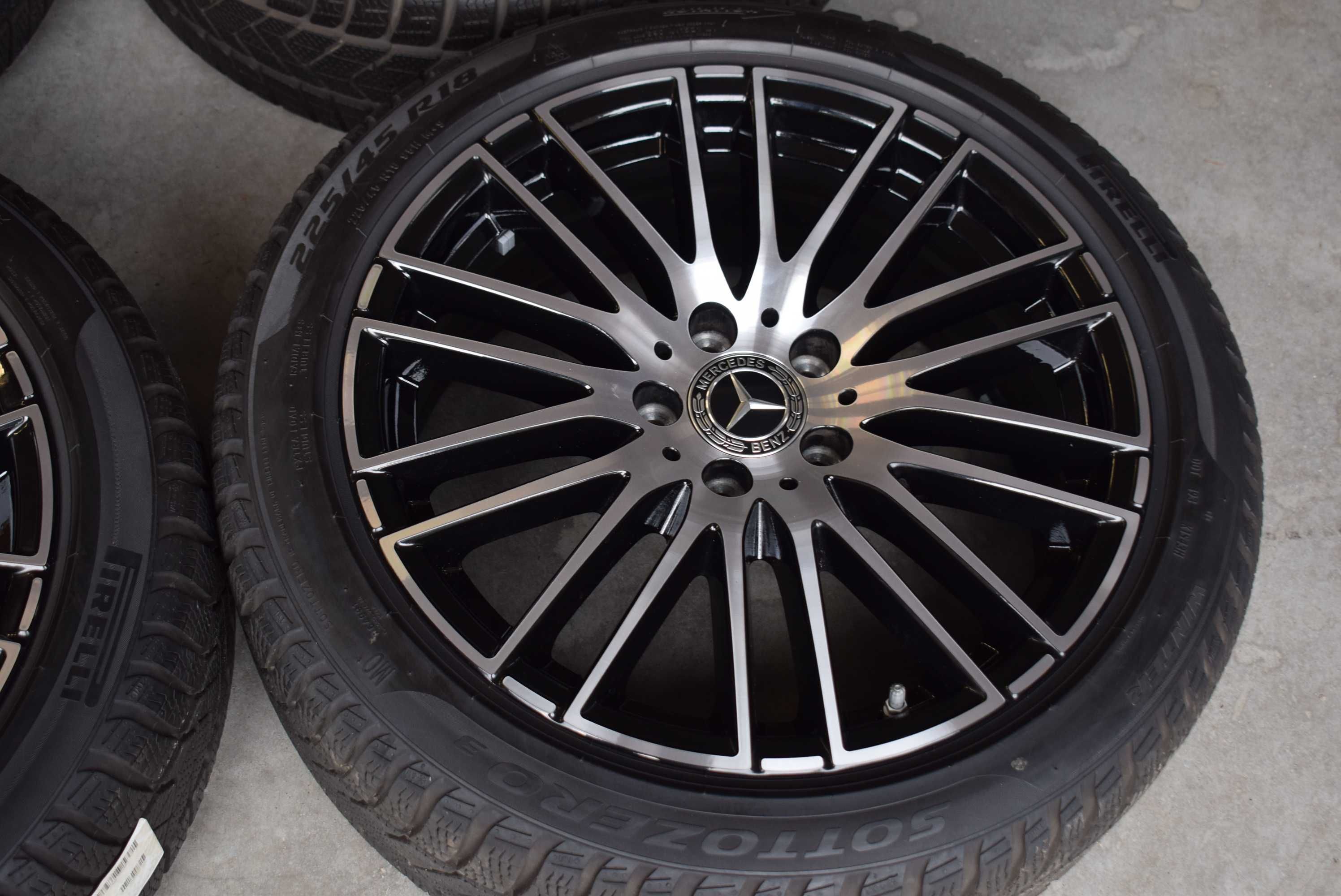 Mercedes C W206 T206 nowy A w177 CLA B w246 night zima pirelli MO amg