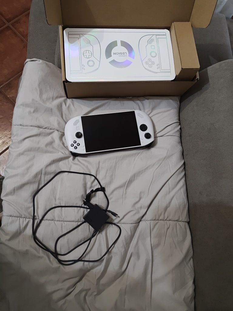 Consola Lenovo Legion Go s