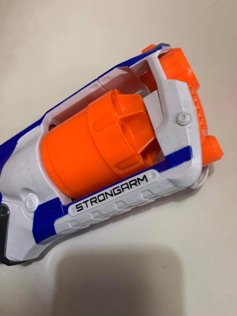 Nerf Elite Strongarm