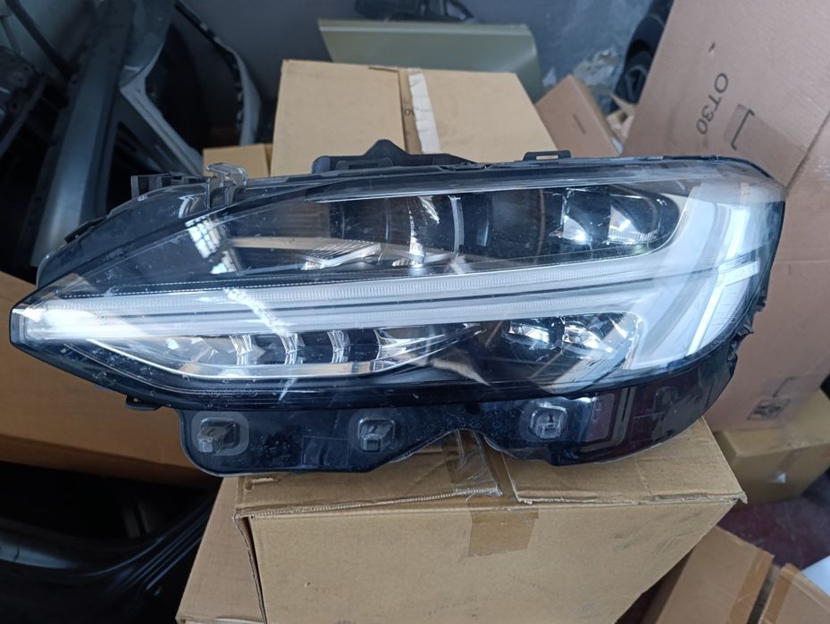 Faróis / farolins novos a estrear