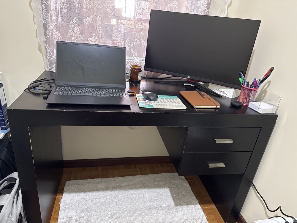 Secretaria com 2 gavetas