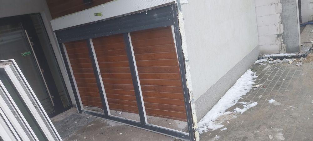 Okna PCV antracyt 3 szyby z roletami elektrycznymi - NEXBAU 6 sztuk