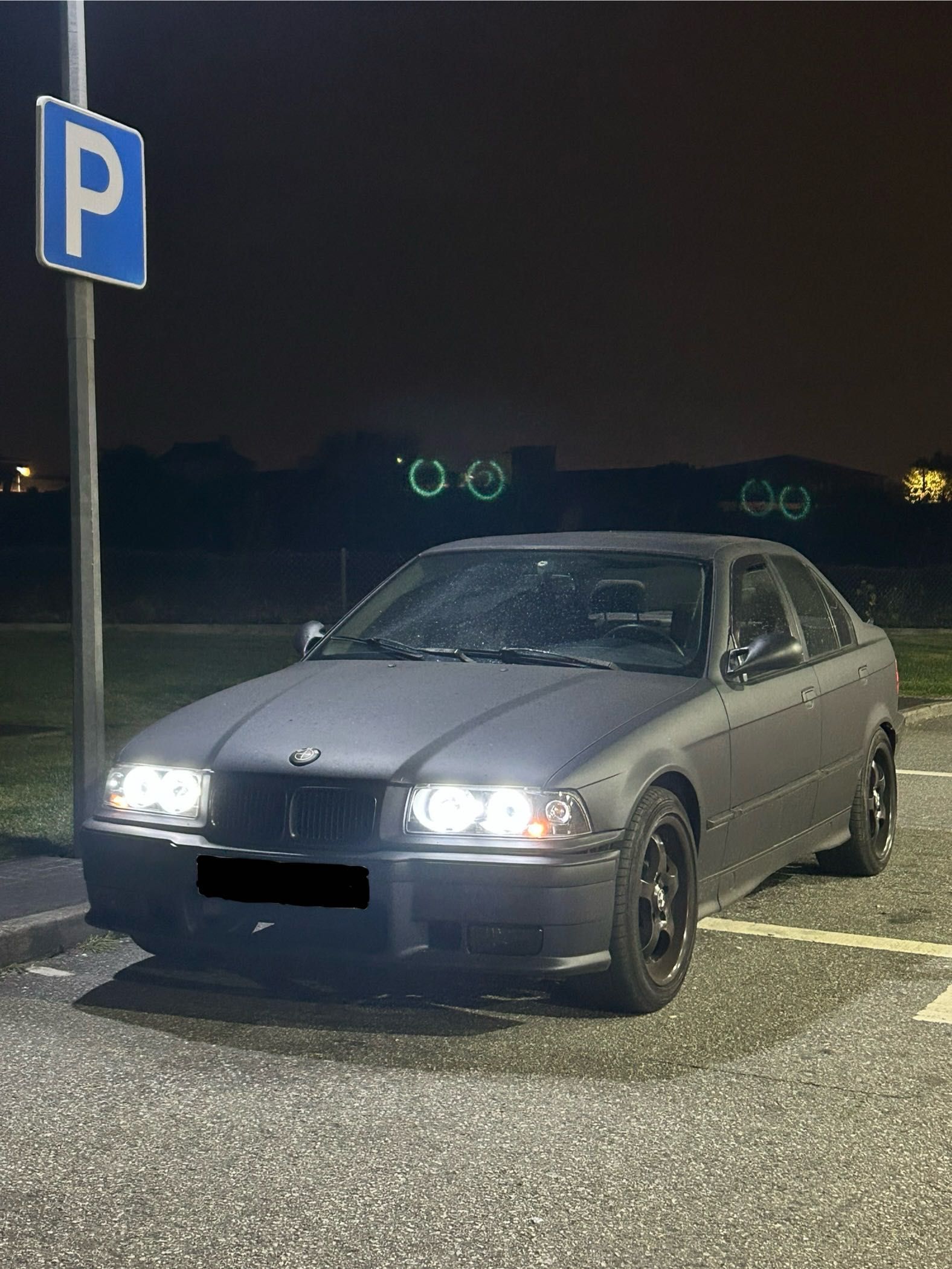 Bmw e36 318is sedan