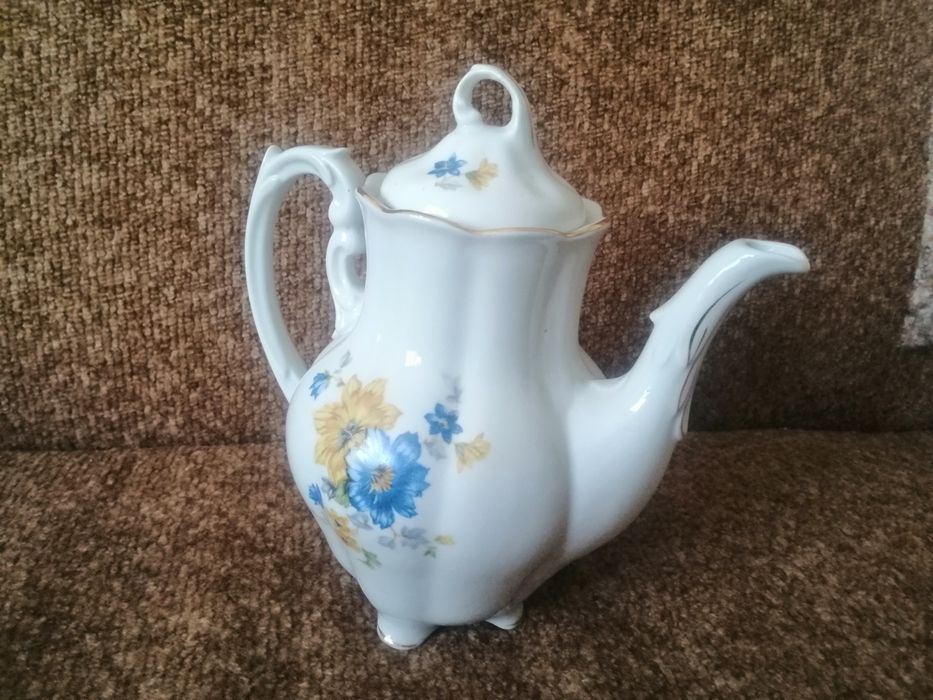 Porcelanowy dzbabek Chodzież