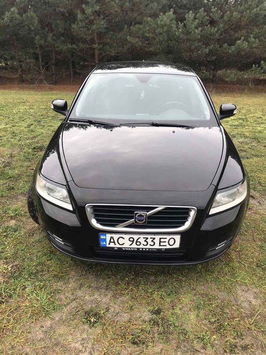Продам надійний Volvo v50 1.6 дизель 2008