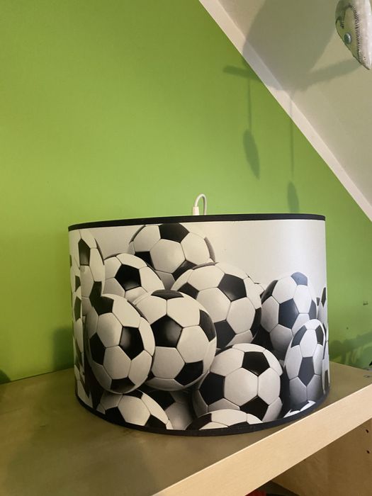 Lampa pilka nożna dla chlopca