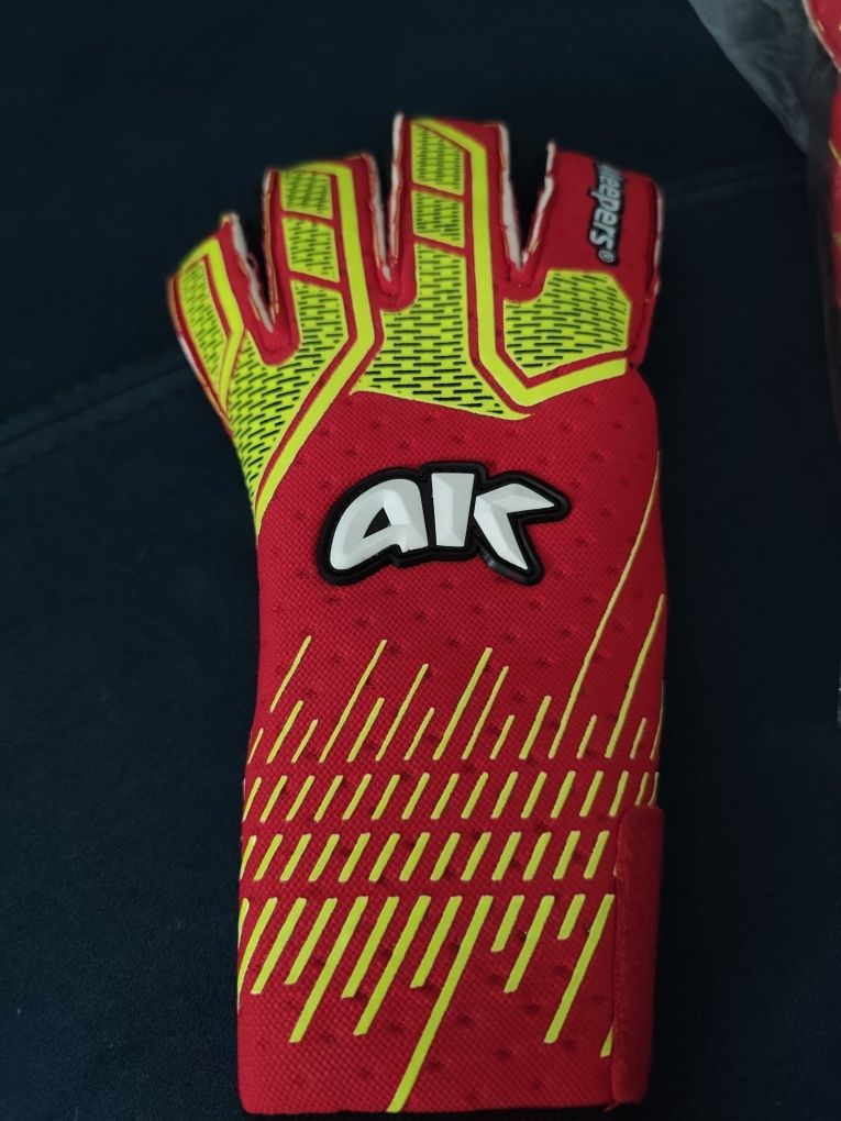 Rękawice bramkarskie 4keepers