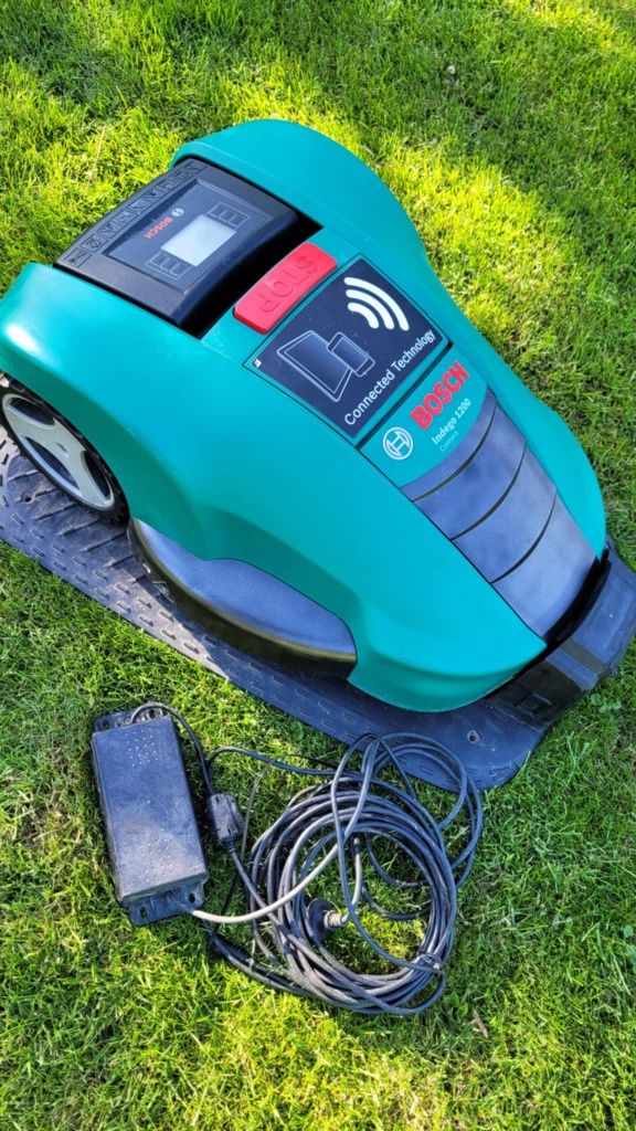 Robot koszacy kosiarka automatyczna Bosch Indego  500 do 1200m2