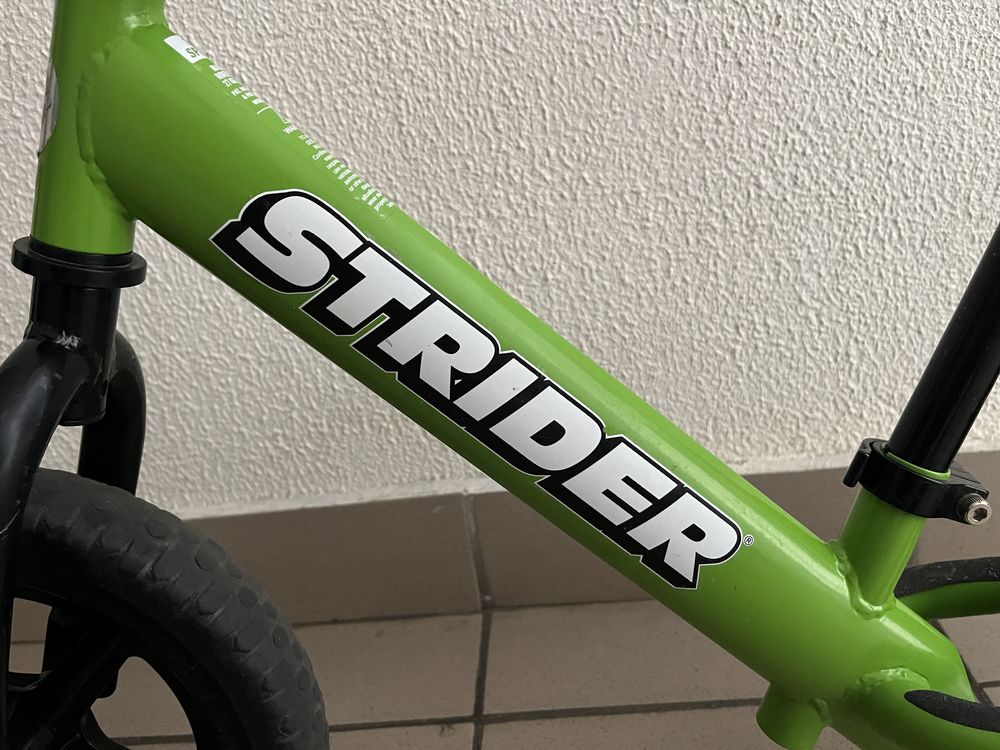 Велобіг біговєл Strider
