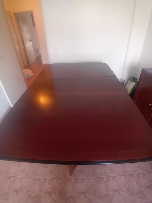 Mesa decorativa que abre 2m