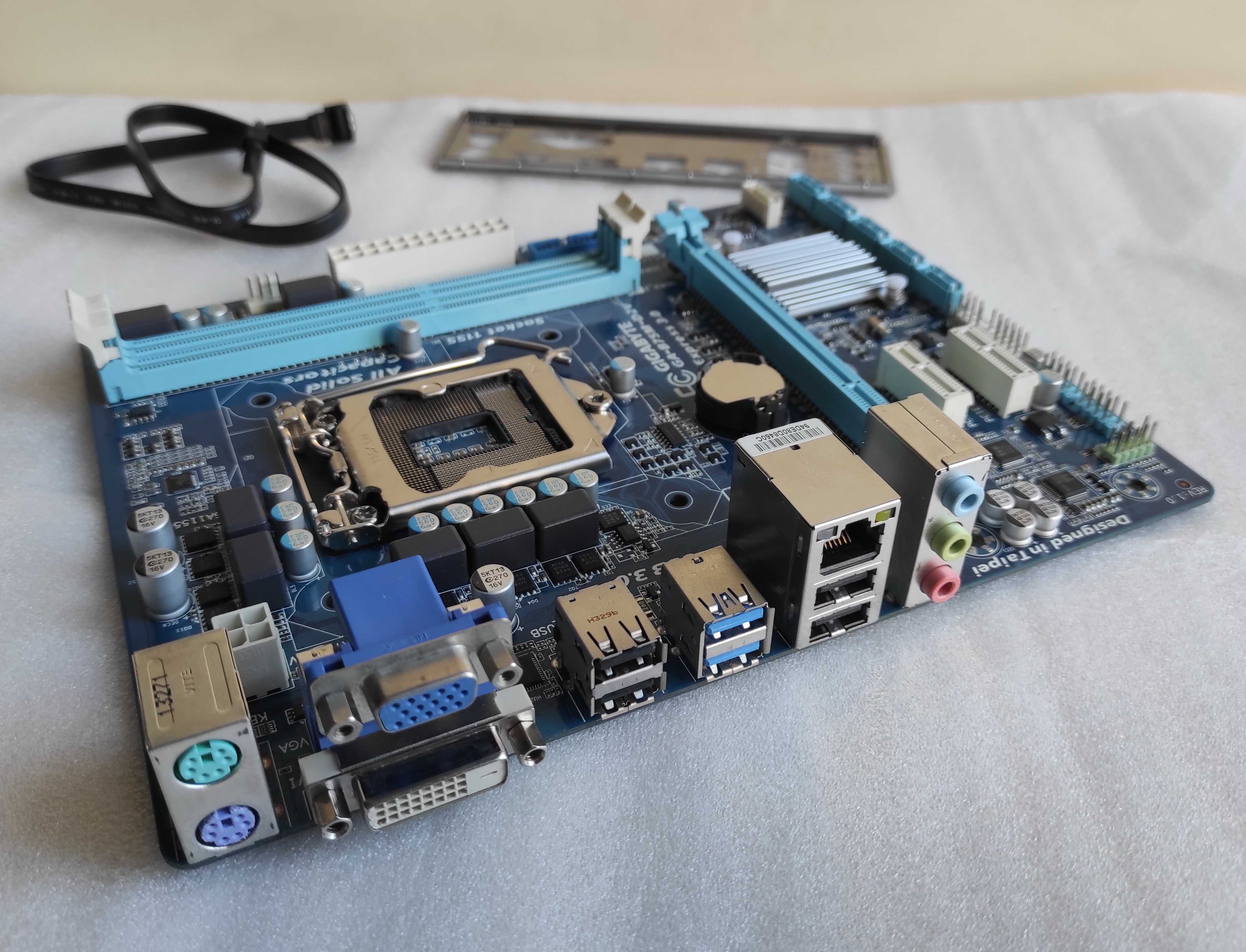 мат. плата s1155 Gigabyte GA-B75M-D2V (SATA III, USB 3.0) в идеале