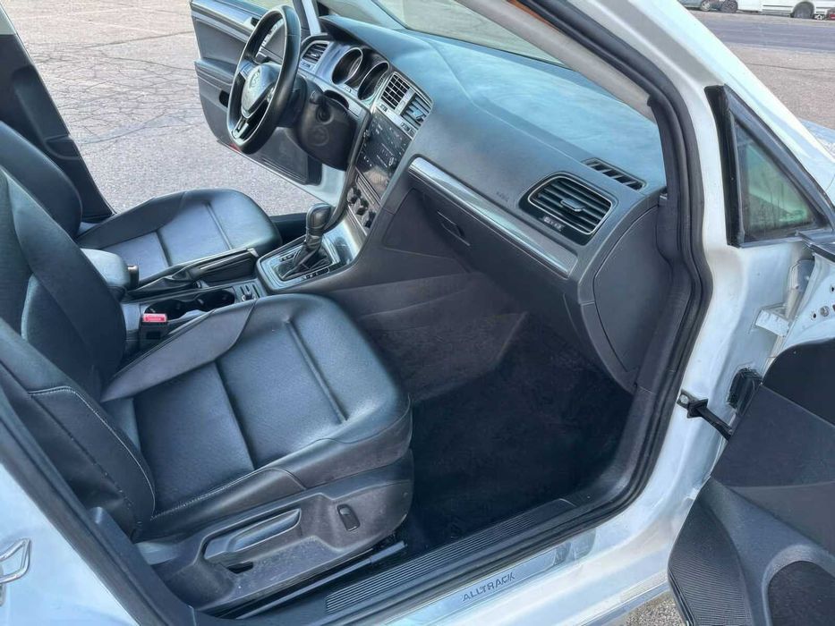 Volkswagen Golf Alltrack      2019
