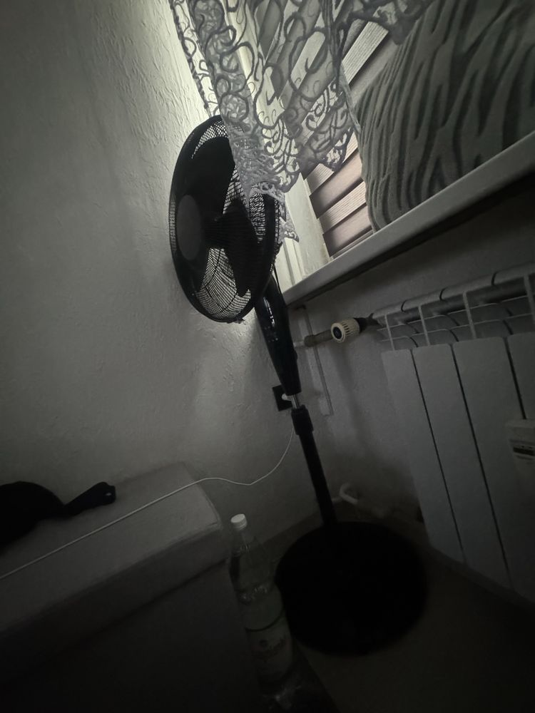 Wentylator stojący na pilota