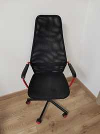 Геймерське крісло HUVUDSPELARE IKEA 905.076.03