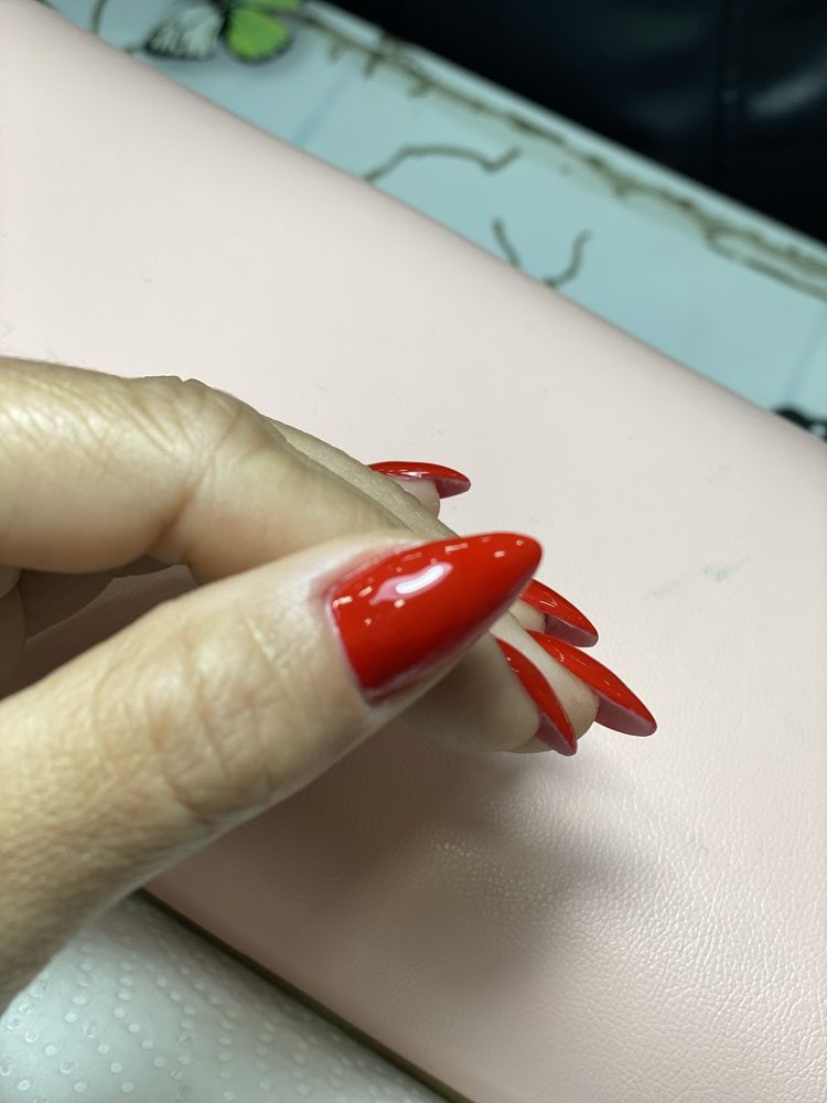 Nails Designer // Manicure e Pedicure
