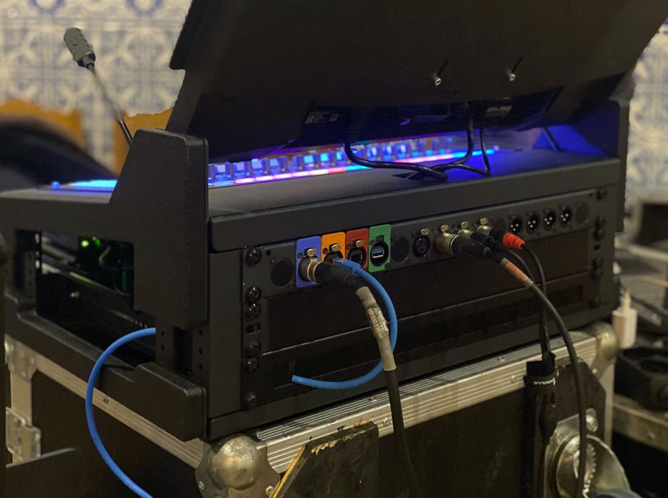 Waves controller rack