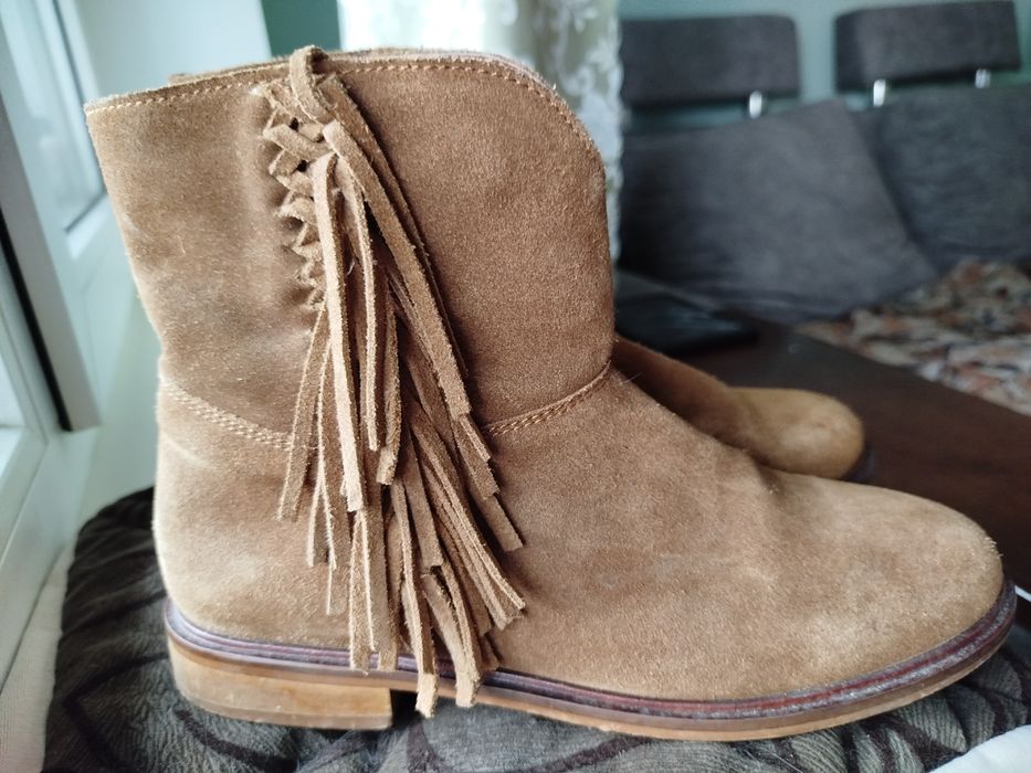 Демісезонні  замшеві ботінки сапожки Mango