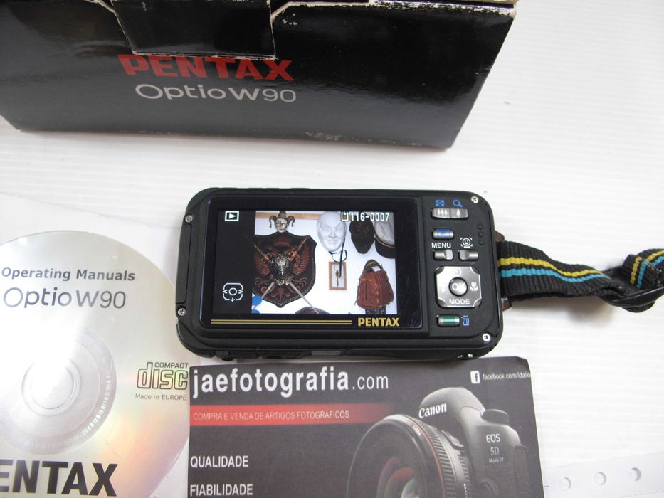 Pentax Optio W90 leve funcional todo lado até 6 metros debaixo de água