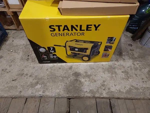 Продам новый Stanley 2.4 квт