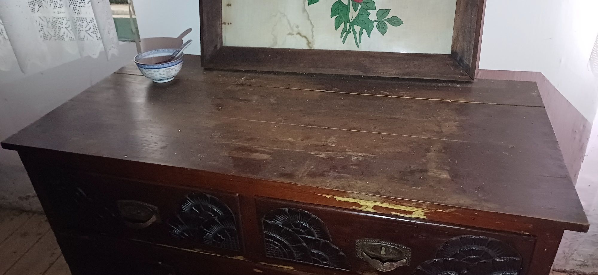 Cómoda antiga para restaurar