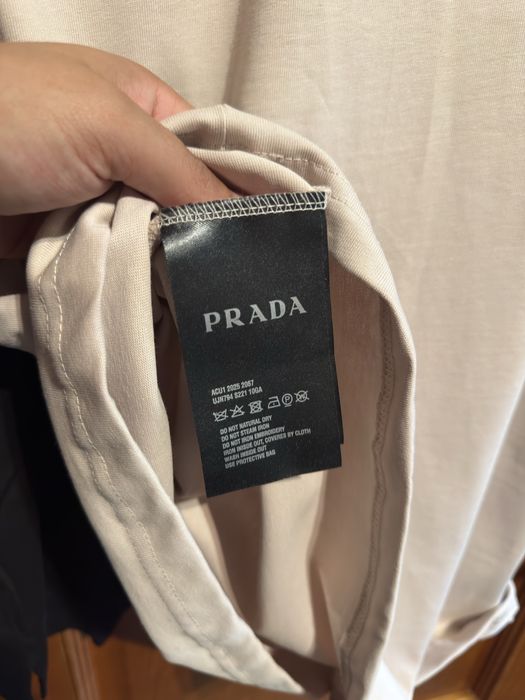 Tshirt Prada tamanho L