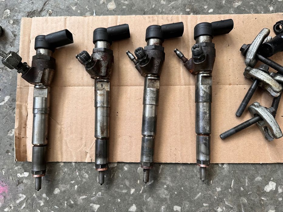 Mercedes CLA W117 GLA W156 A W176 B W246  WTRYSKIWACZ wtrysk 1,5 CDI