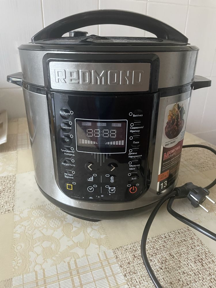 Мультиварка скороварка Rednond RMC-PM381