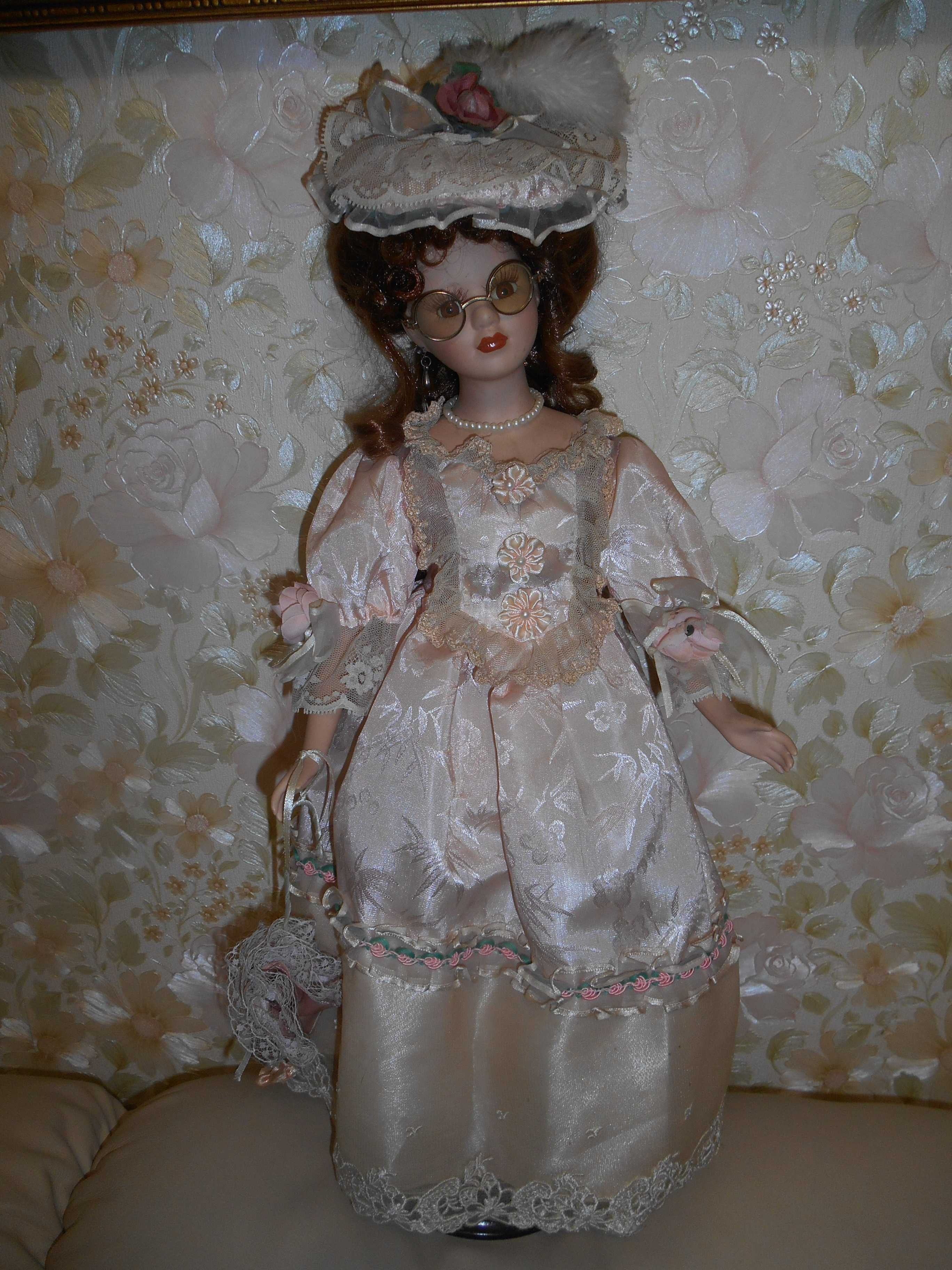Фарфоровая винтажная кукла, Германия, 45 см.