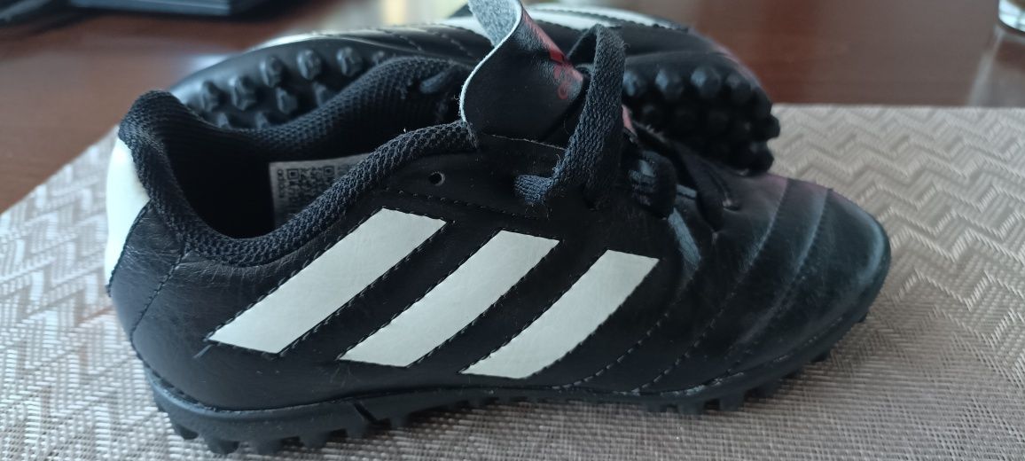 Buty piłkarskie Adidas rozmiar 30