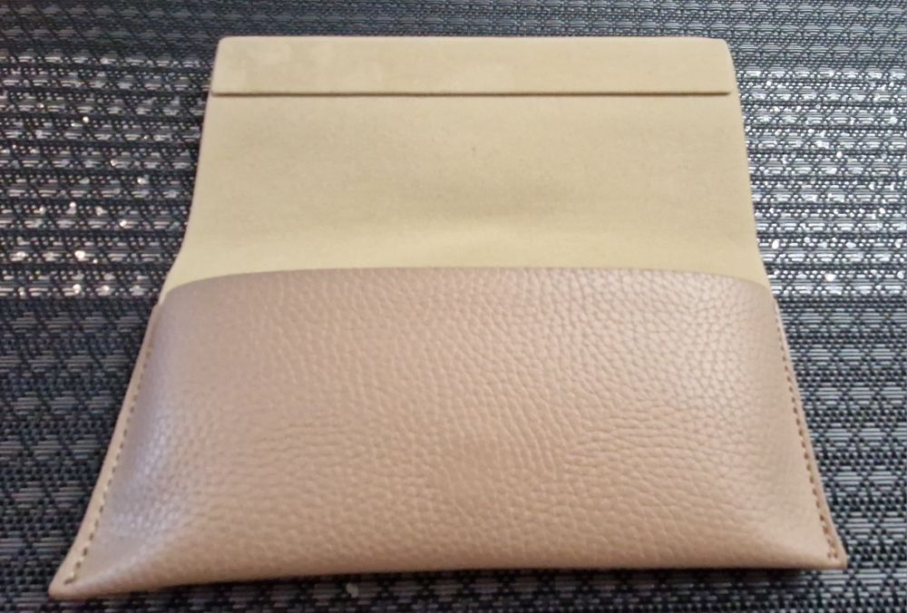 MaxMara etui pokrowiec na okulary