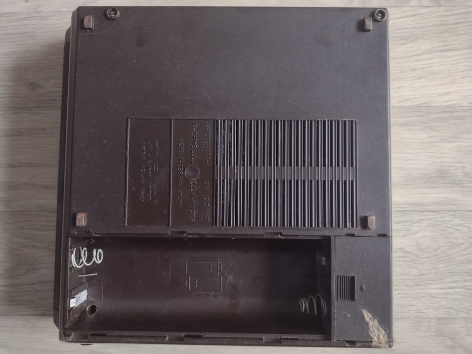 Касетний магнітофон радянський