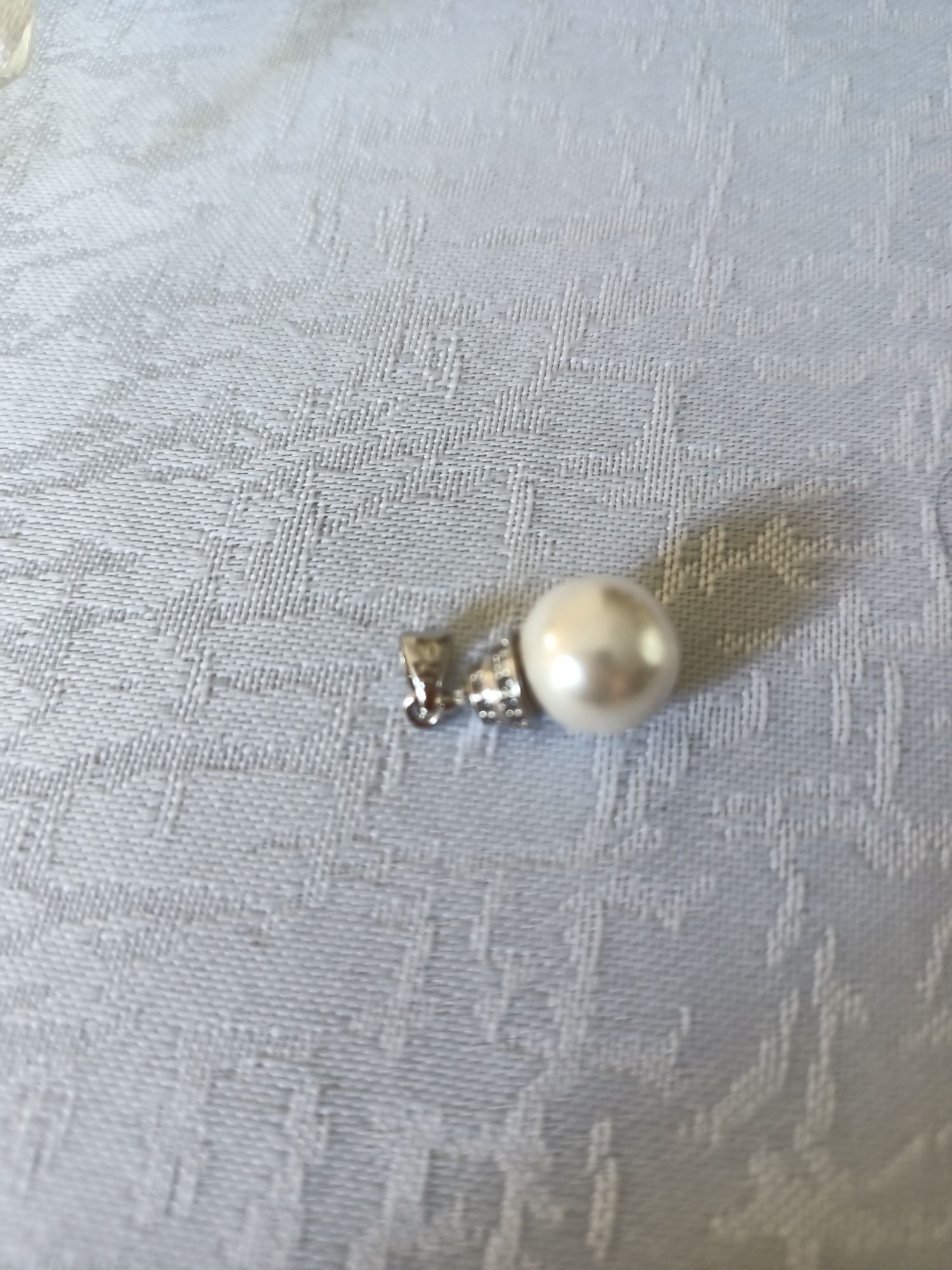 Zawieszka srebrna z perłą Orchydzka