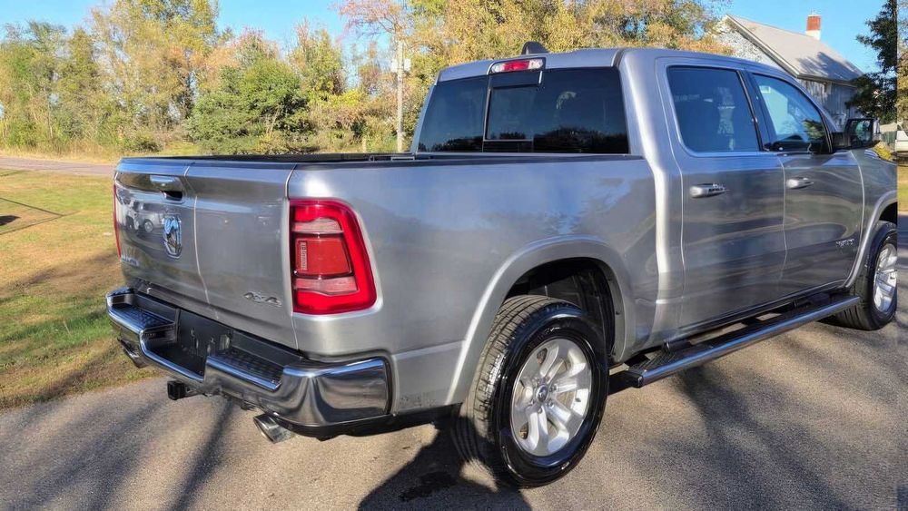 RAM 1500 Laramie      2020