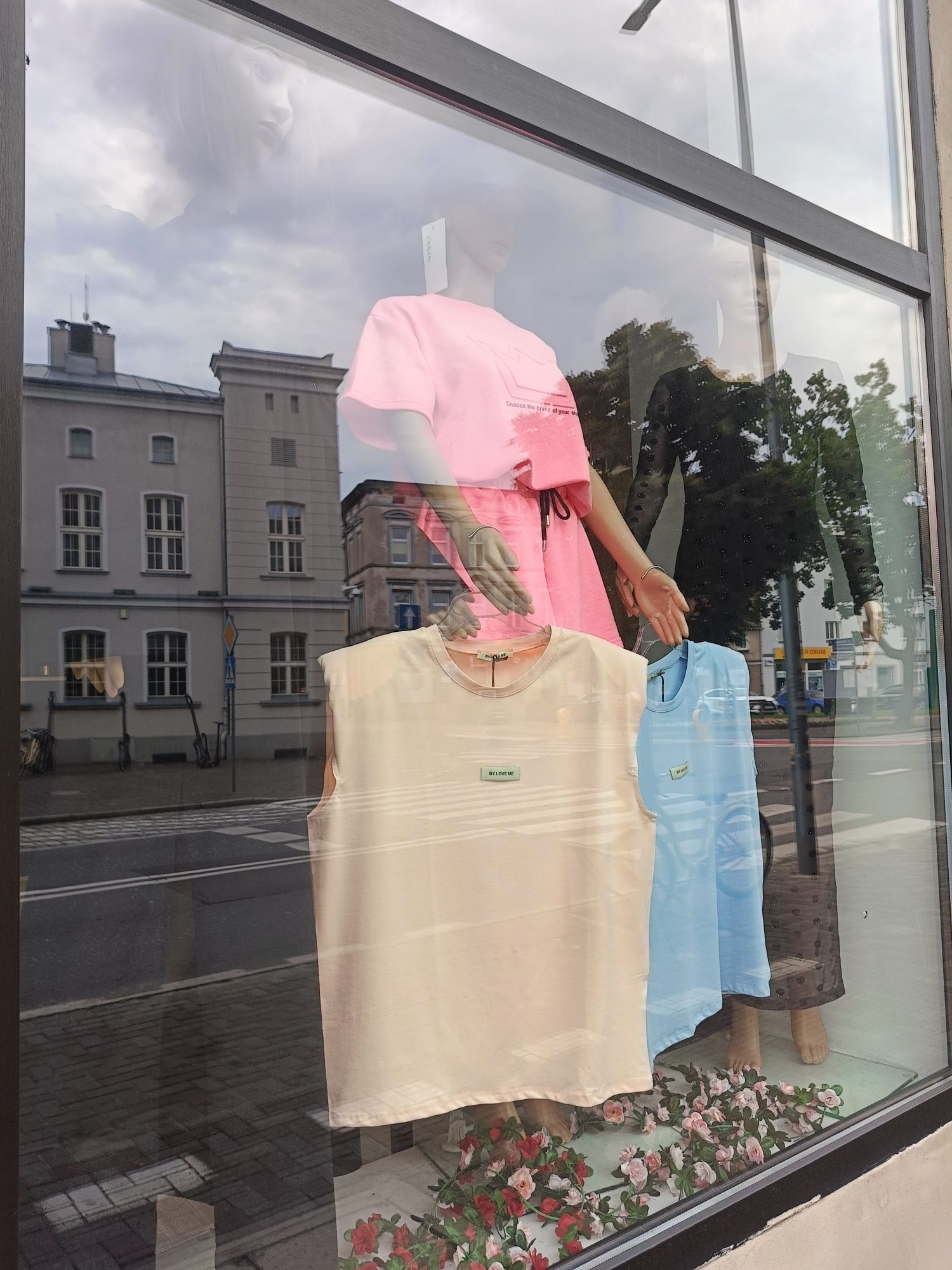 Wyprzedaż Te shirt   By Love Me