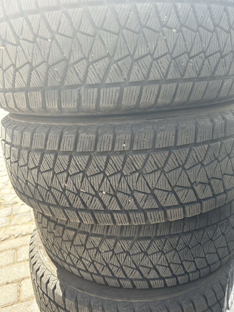 Зимова резина BRIDGESTONE 225/65/17