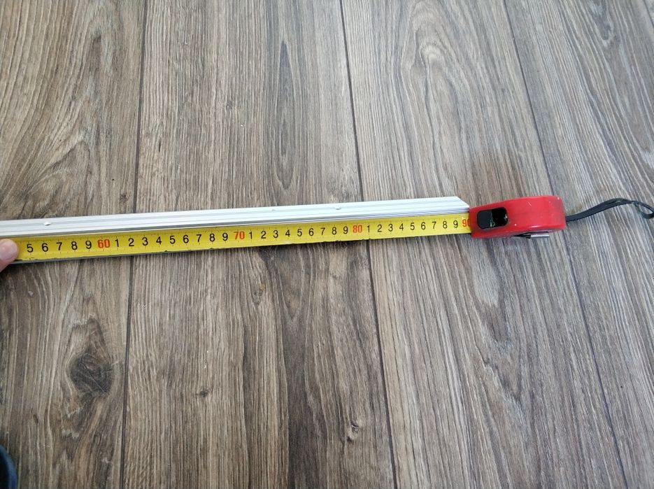 TANIO Profil podłogowy schodowy