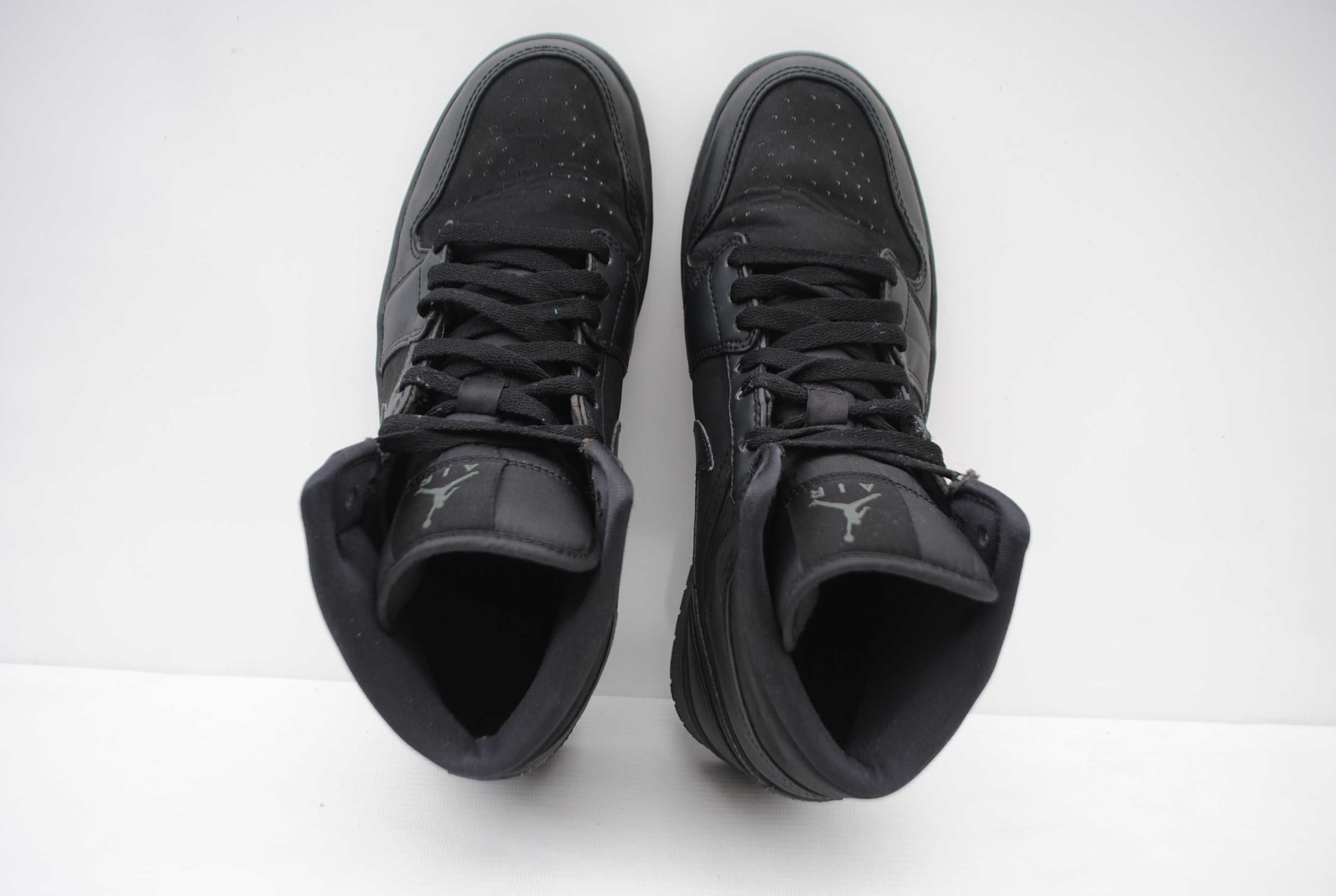 Nike Jordan 1 Mid Triple Black