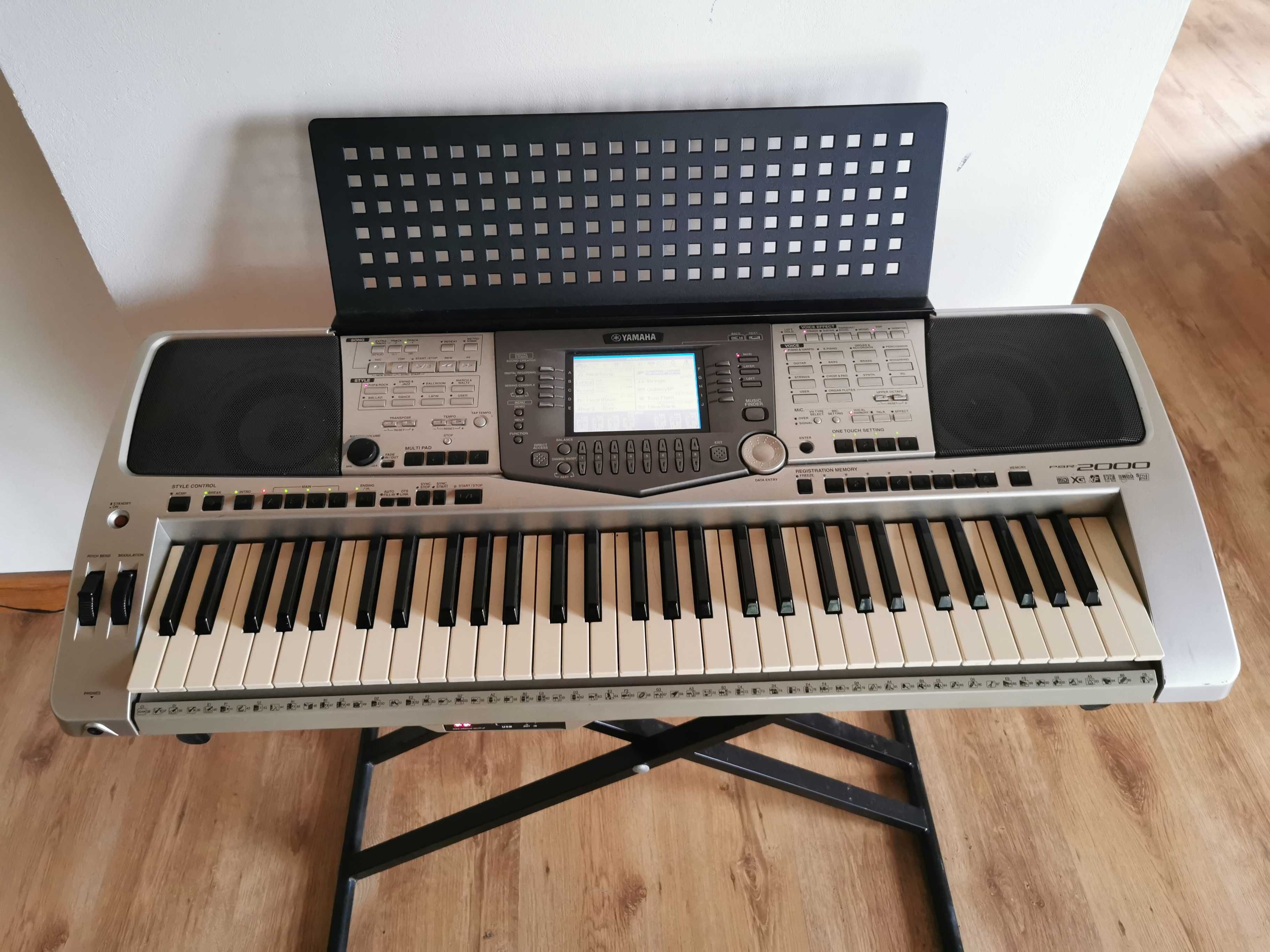 Klawisze Yamaha PSR-2000
