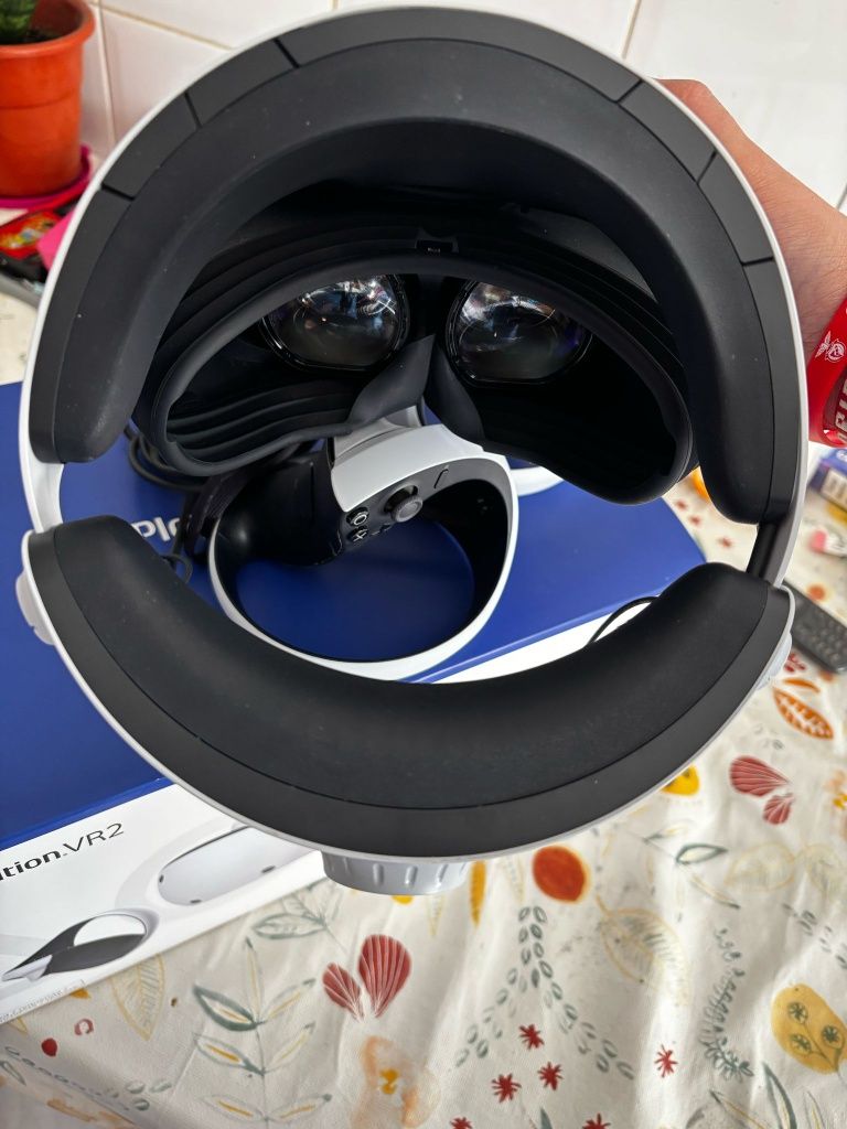 Óculos VR2 novos usados apenas 2 vezes