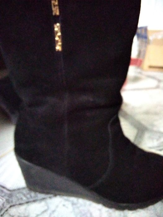 Зимові чоботи замшеві