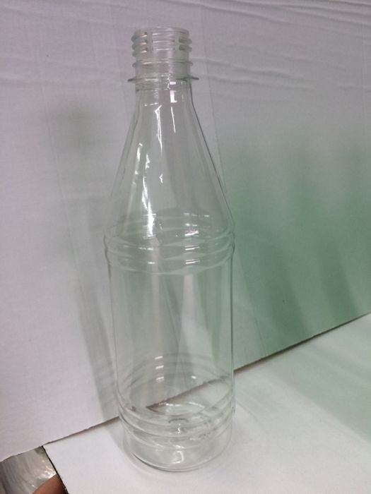 Opakowania z tworzyw sztucznych, butelki typu PET.