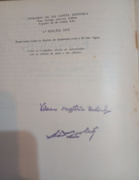 Livro antigoN °33 da 1 °EDIÇÃO 1971 "ENSAIOS" Assinada pelo Autor
