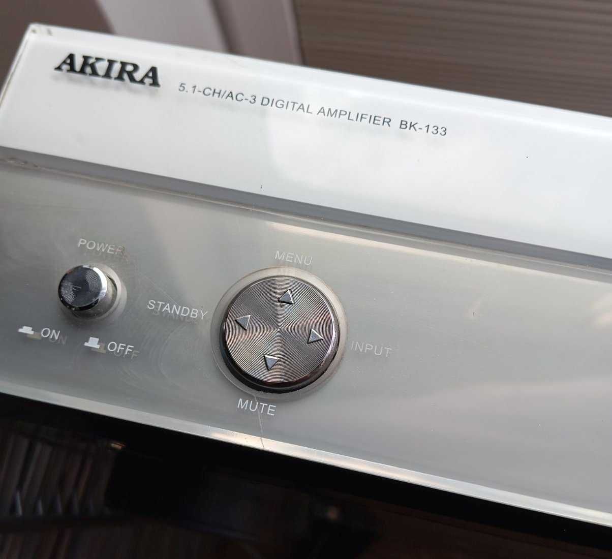 Amplituner AKIRA BK-133 moc 200W Surround do 5 głośników