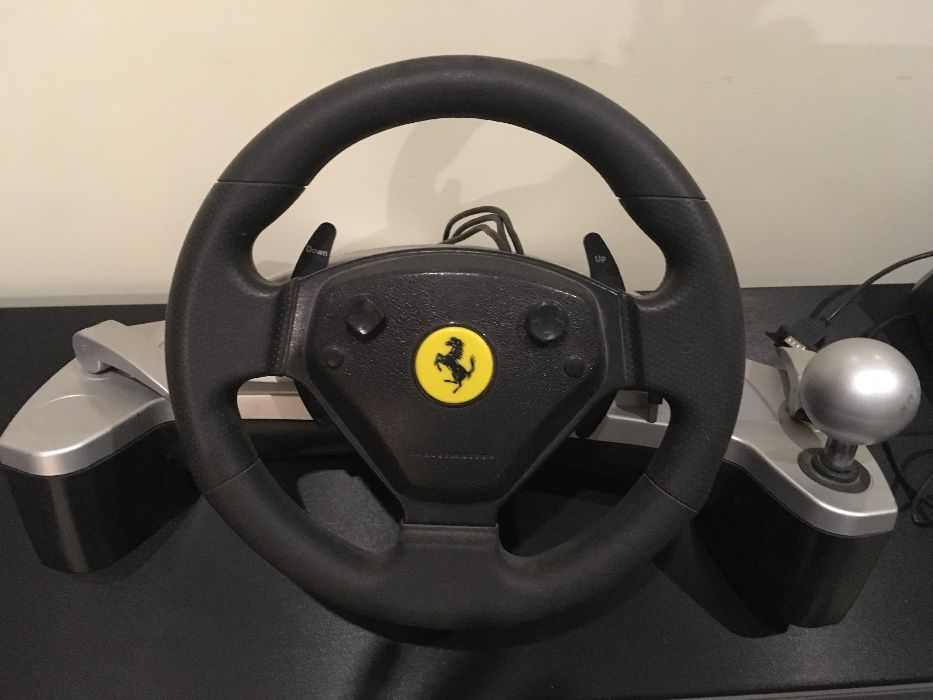 Volante ferrari para jogo de computador